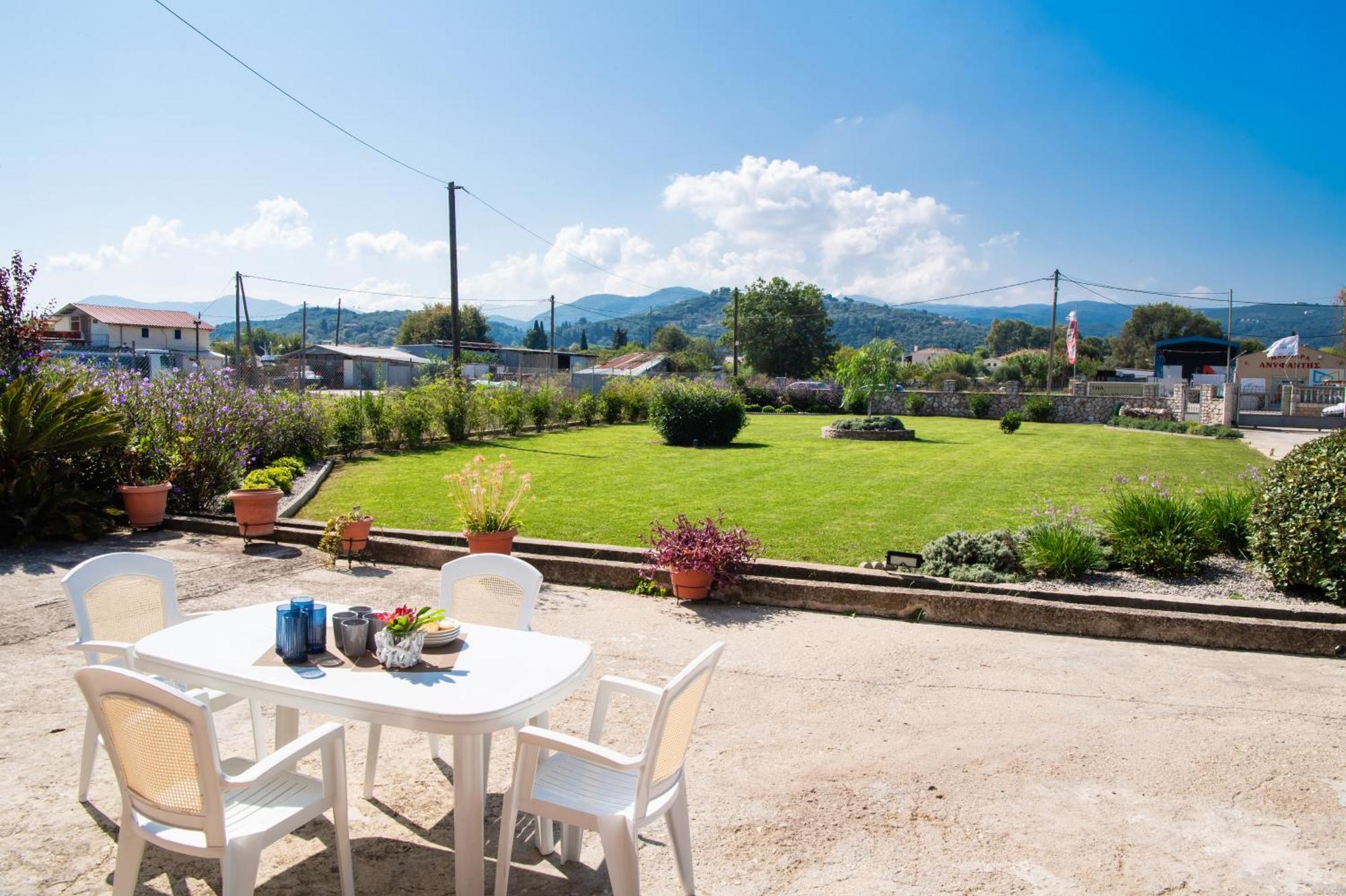 Ruellia Luxury Apartments Kalligoni Экстерьер фото