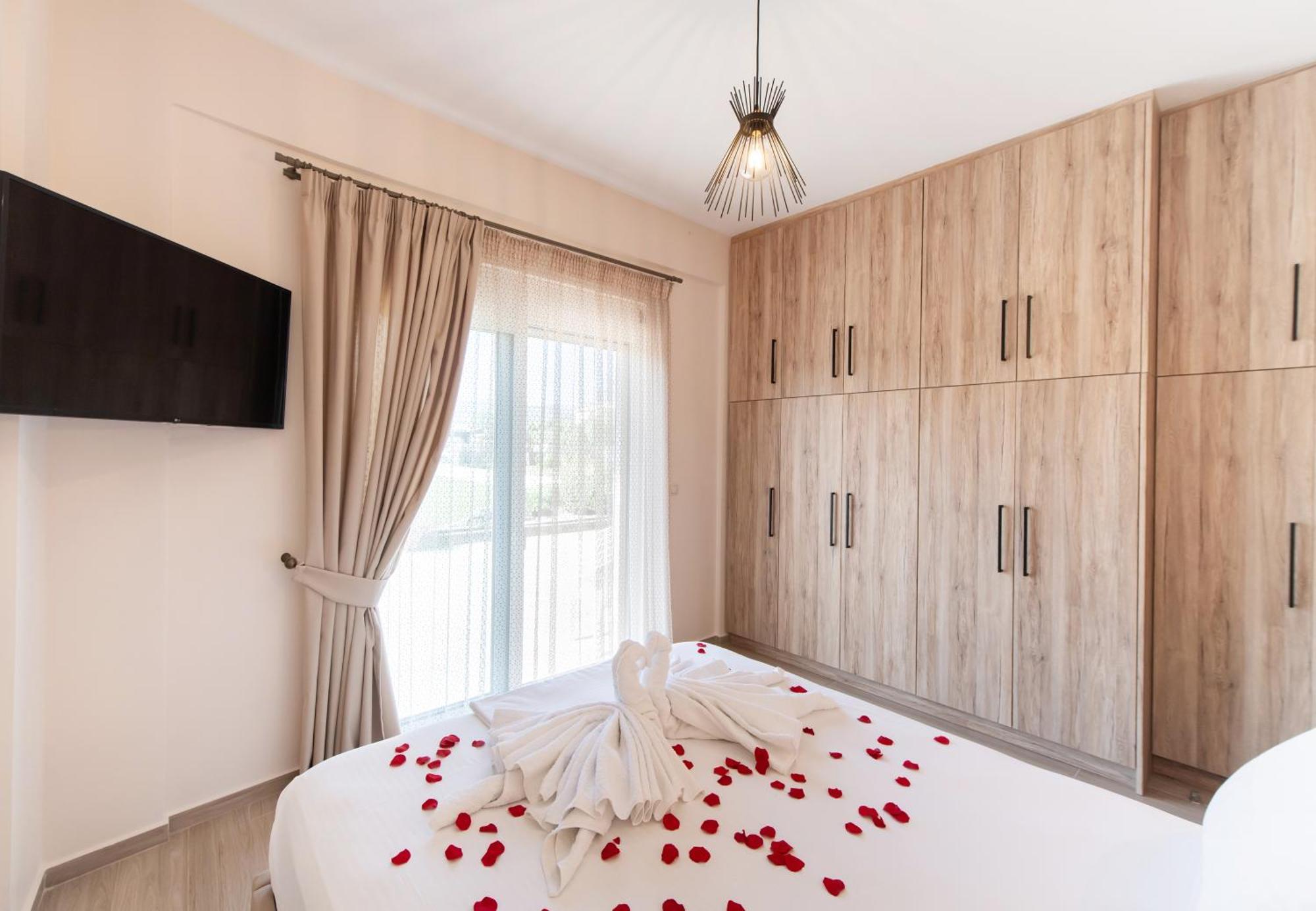 Ruellia Luxury Apartments Kalligoni Экстерьер фото