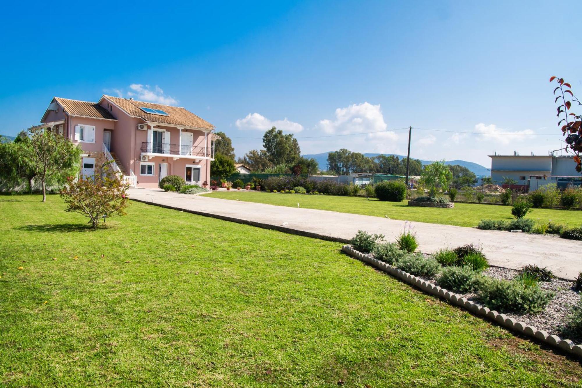 Ruellia Luxury Apartments Kalligoni Экстерьер фото